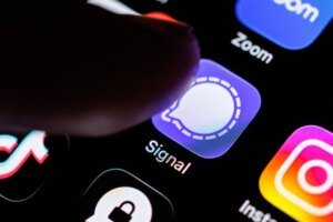 Hackers are attempting to steal Signal customers’ backups in new wave of phishing assaults