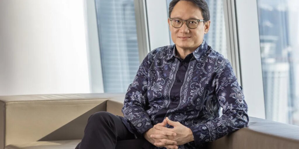 Maybank Singapore CEO Alvin Lee bets on silver economic system and cross-border flows to develop his enterprise