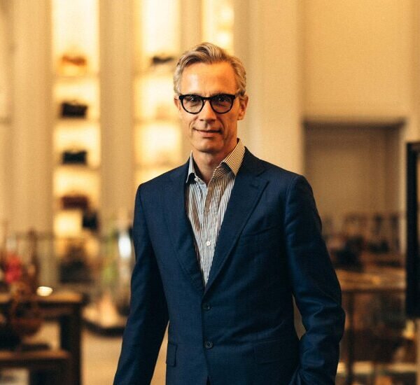 Saks Emerges From Bankruptcy With a New Plan and Corporate Name
