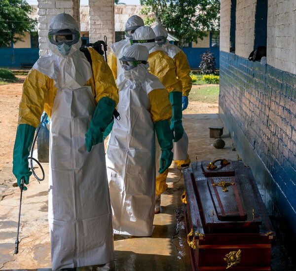 As Ebola Spreads, Scientists Race to Find Vaccines and Treatments