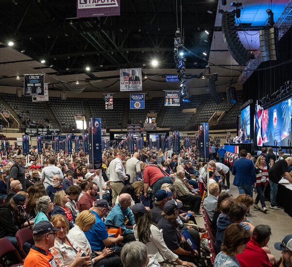 Minnesota Republicans Hold Moment of Silence for Derek Chauvin
