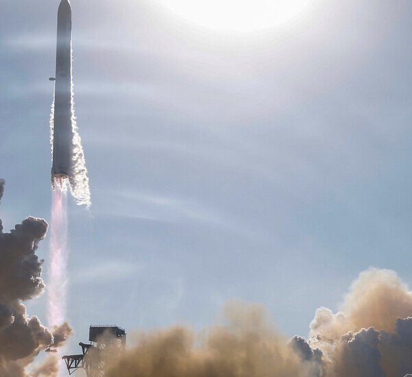 Inside SpaceX’s Rockets-to-Riches I.P.O. Plan
