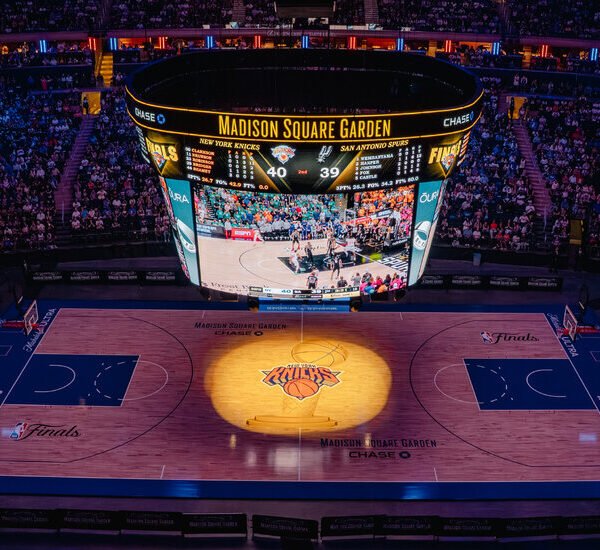 Knicks Watch Party at MSG Is Canceled as Game 3 Security Ramps…
