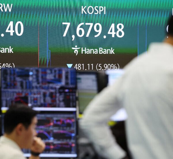 Oil Surges, Asian Stocks Sink After Iran Strikes Israel