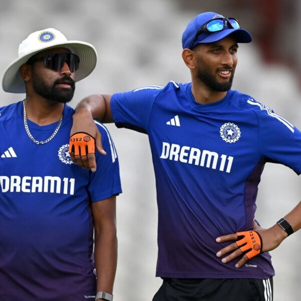 Prasidh Krishna vs Mohammed Siraj