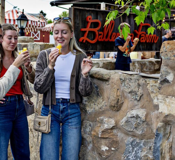 Hannah Neeleman’s Ballerina Farm Store Draws Crowds in Utah