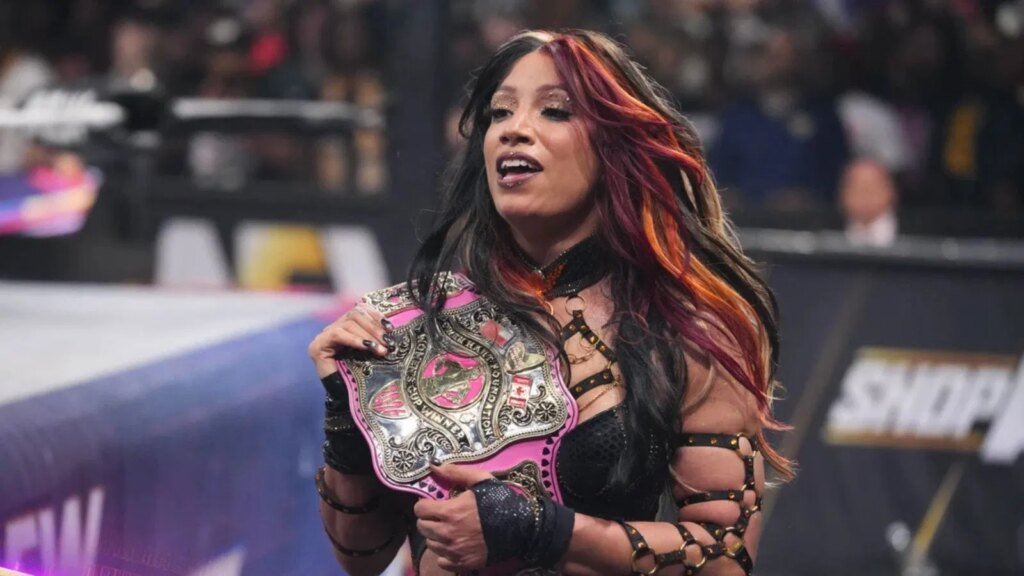 Record-breaking WWE champion to make AEW debut at Forbidden Door and price Mercedes Mone? Exploring the chance
