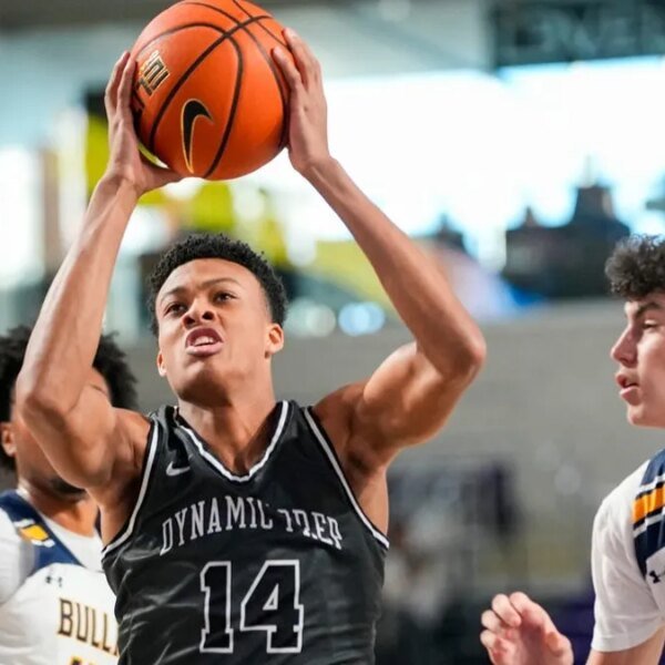 5-star wing Ryan Hampton commits to Kentucky