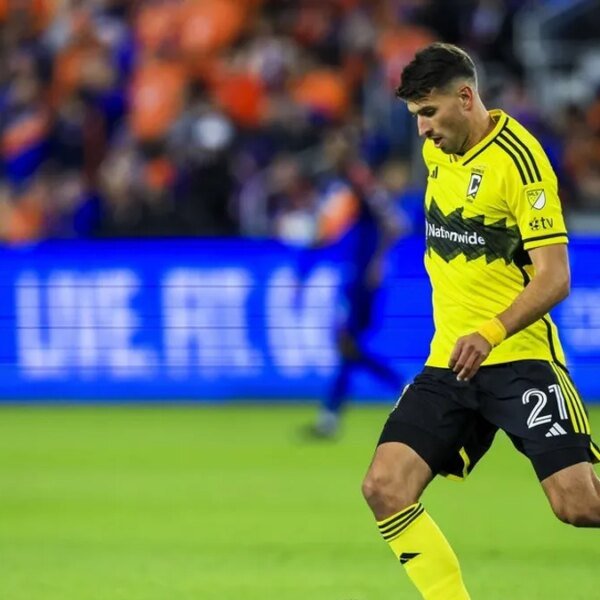 LAFC purchase D Yevhen Cheberko from Crew
