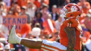 Report: Chiefs comply with phrases with first-round DT Peter Woods