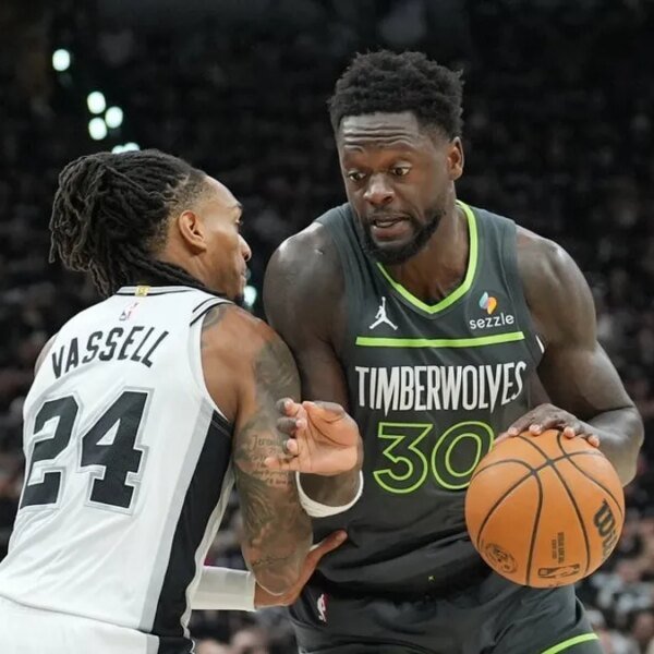 Reports: Wolves deal Julius Randle to Nets in 3-team commerce
