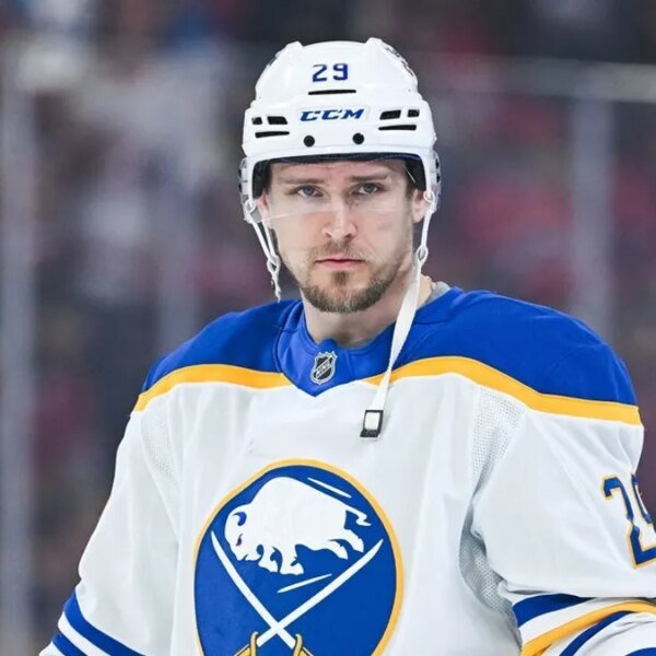 Sabres re-sign F Beck Malenstyn to 6-year, $17.5-million deal