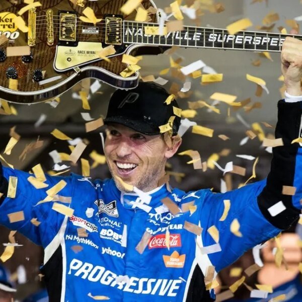 Denny Hamlin will get 2nd win of season at tight Cracker Barrel…
