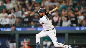 Mariners place INF J.P. Crawford (bruised hand) on 10-day IL