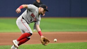 Red Sox sliding, Rangers rising forward of weekend sequence
