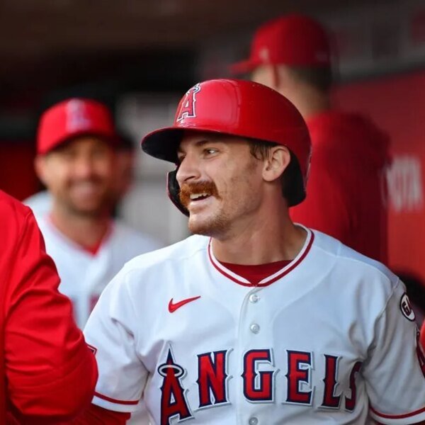 Angels soar out to 7-run lead, add on in win over Astros