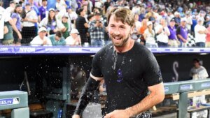 Sterlin Thompson’s walk-off hit caps Rockies’ rally previous Cubs
