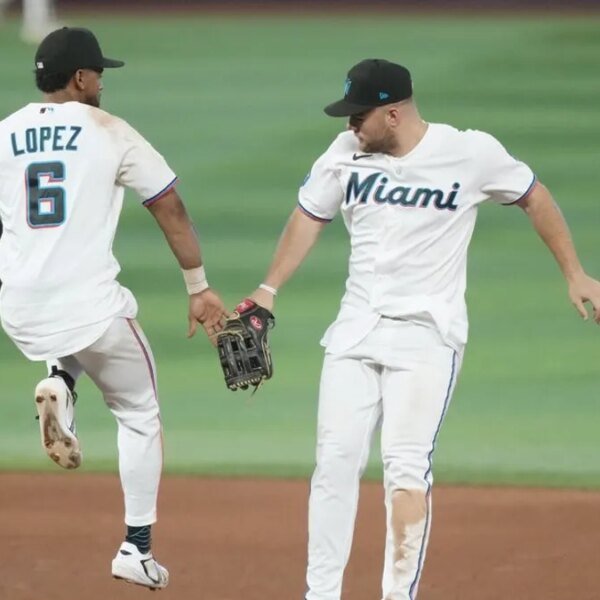 Marlins carry shutout streak, win streak into collection at Pittsburgh