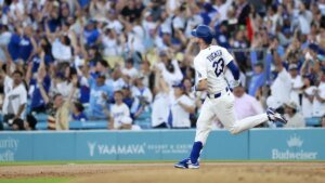 Miguel Rojas’ pinch-hit blast caps Dodgers’ comeback in opposition to Rays