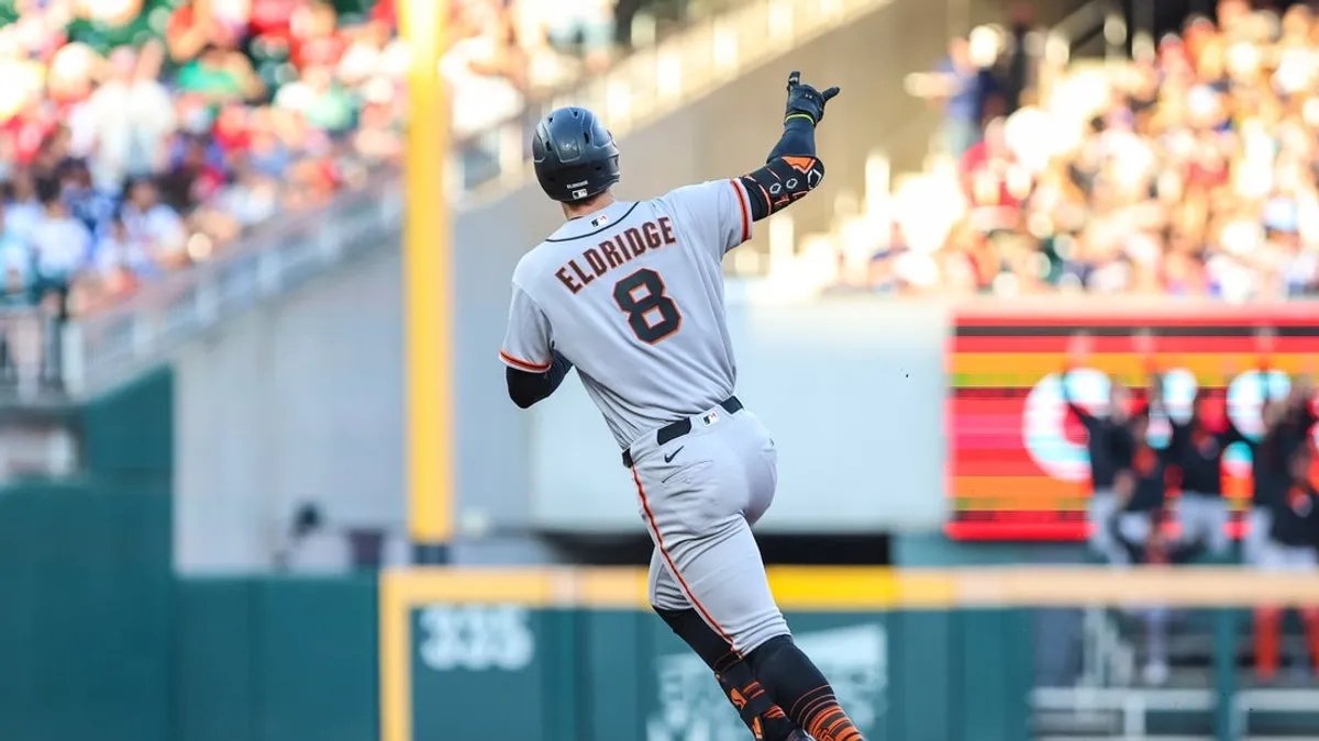 Luis Arraez homers, drives in 4 as Giants maintain off Braves