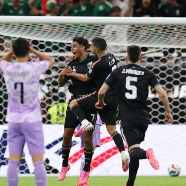 Goalie error leads Mexico previous South Korea, seals first place in Group…