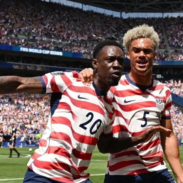 Balogun, Freeman lead USMNT to 2-0 halftime lead vs. Australia