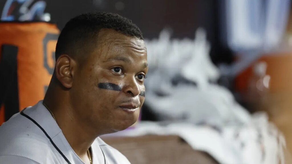 Giants’ Rafael Devers: Pinch-runner flap was ‘misunderstanding’
