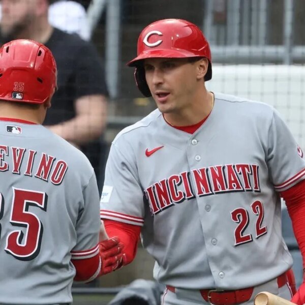 Eugenio Suarez rescues Reds in opposition to Pirates with 3-run shot