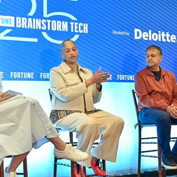 This tech CEO fired 80% of his workforce over AI resistance. Here’s…