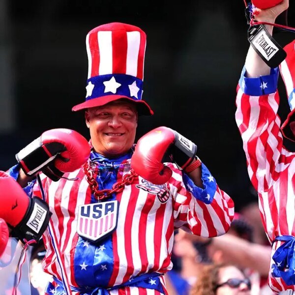 City of Seattle proves liberal newspaper flawed in patriotic show for US…