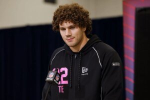 WATCH: Browns TE Joe Royer’s romantic TikTok with then-minor GF resurfaces as couple’s age distinction narrative goes viral