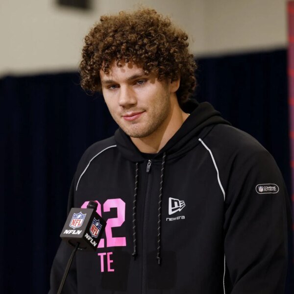 WATCH: Browns TE Joe Royer’s romantic TikTok with then-minor GF resurfaces as&hellip;