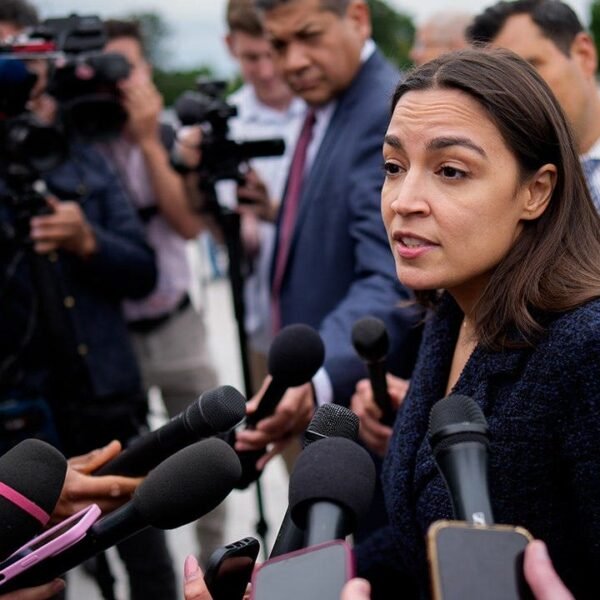 AOC says Congress ought to break up Apple amid looming worth will…