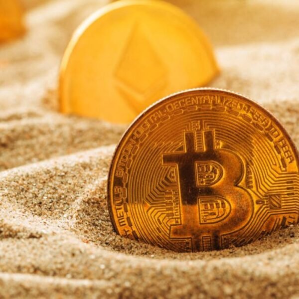 Traders push bitcoin to the bottom degree going again to October 2024.&hellip;