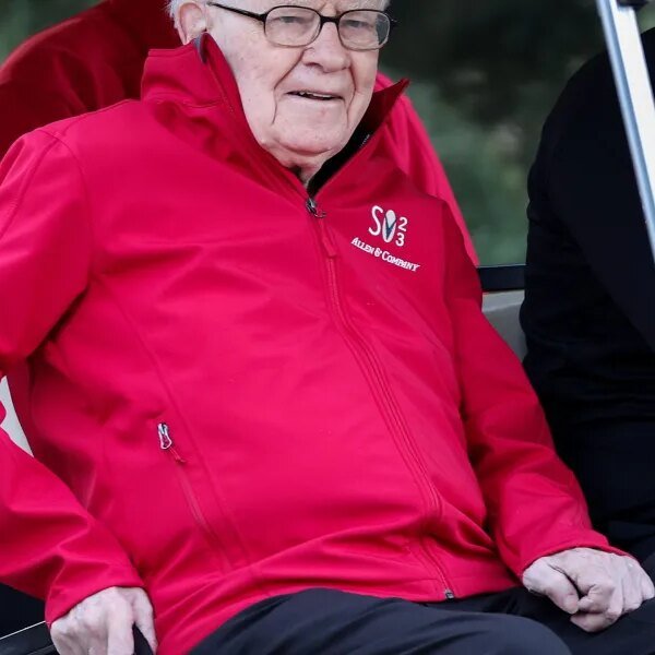 Buffett says Abel ‘has launched’ after new Berkshire CEO makes $8.5 billion…