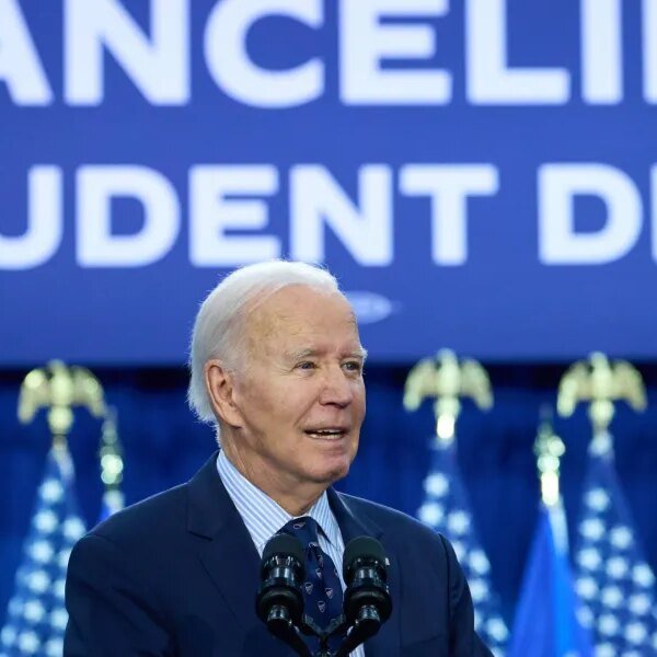 Biden’s flip-flopping on pupil mortgage debt made debtors enhance spending and default…