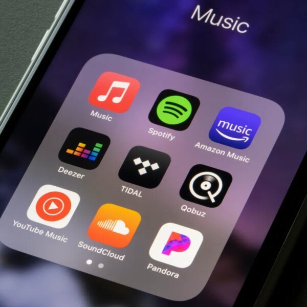 Deezer’s new instrument can determine AI music from Spotify, Apple Music, and&hellip;