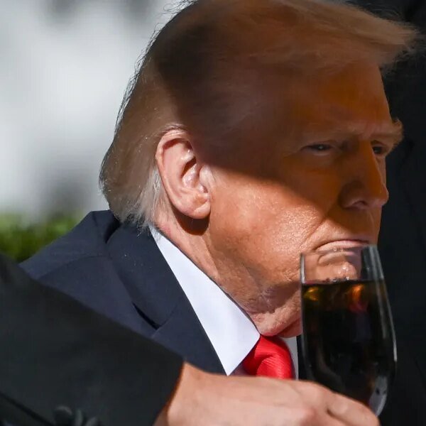 A Biden-era examine advised Americans to drink much less alcohol. The Trump…
