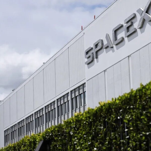 SpaceX’s first worker, Tom Mueller, thinks the historic IPO is just the…