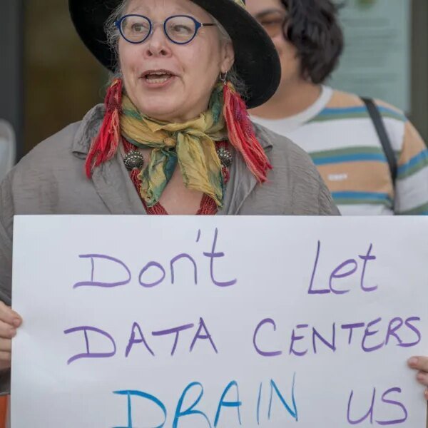 Data middle dissent is so excessive that building delays this yr have…