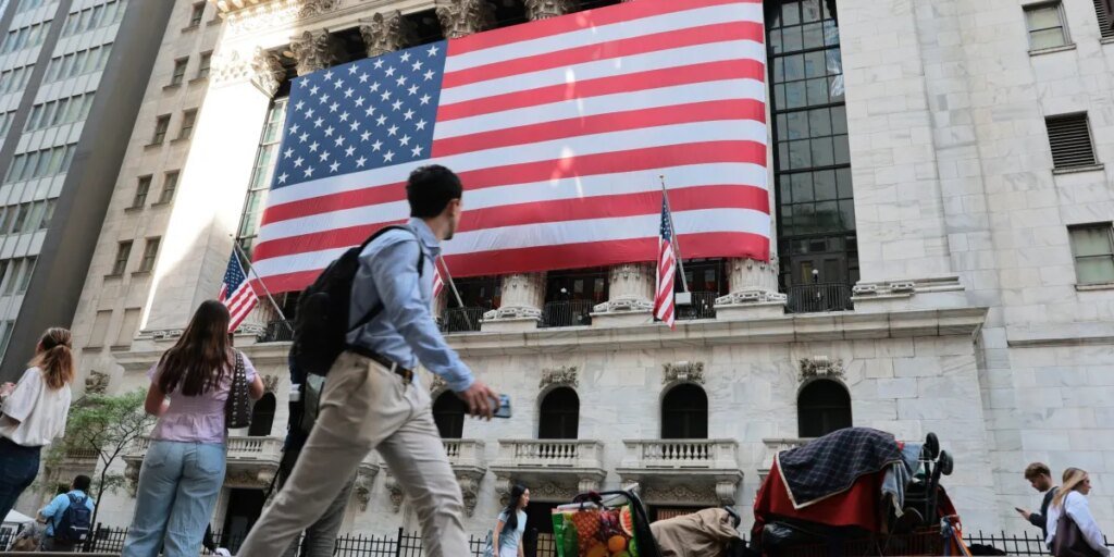Moody’s Mark Zandi: Economy is being powered by prime 20%, backed by bullish inventory valuations