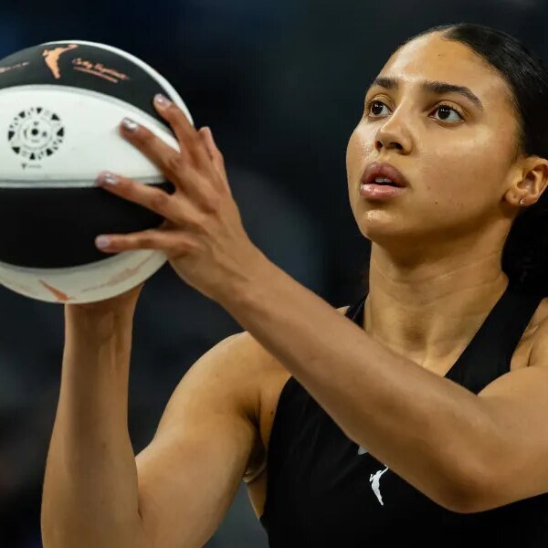 Azzi Fudd indicators on to worldwide basketball league Project B
