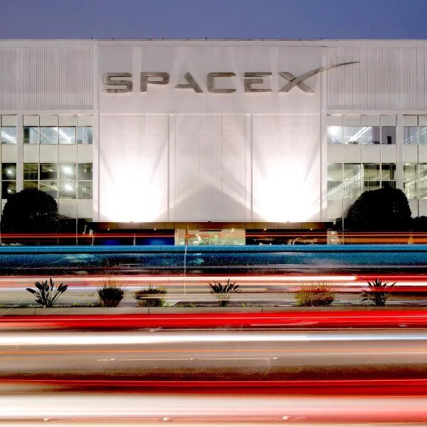 For SpaceX CFO Bret Johnsen, the problem begins after the $75 billion…