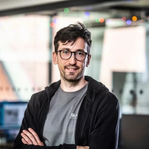 The DeepMind trio who constructed a poker AI are actually getting cash&hellip;