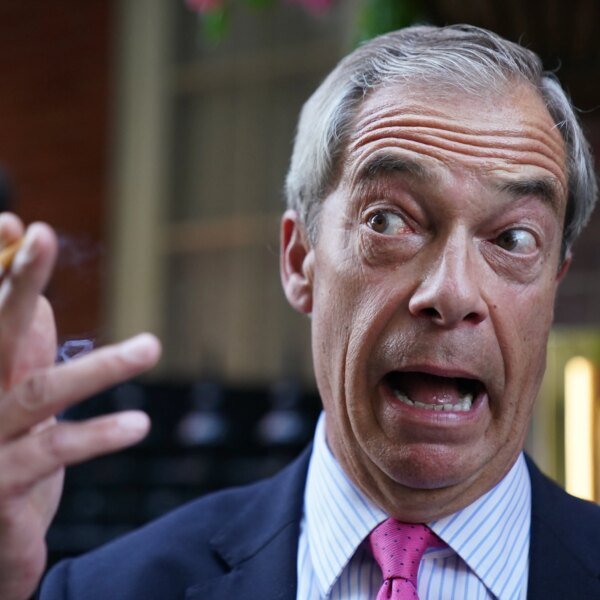Crypto Billionaires Rally Behind Nigel Farage As Political Stakes Rise