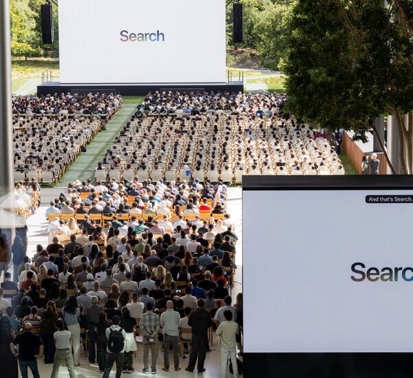 Apple Reveals New A.I.-Powered Version of Its Siri Digital Assistant