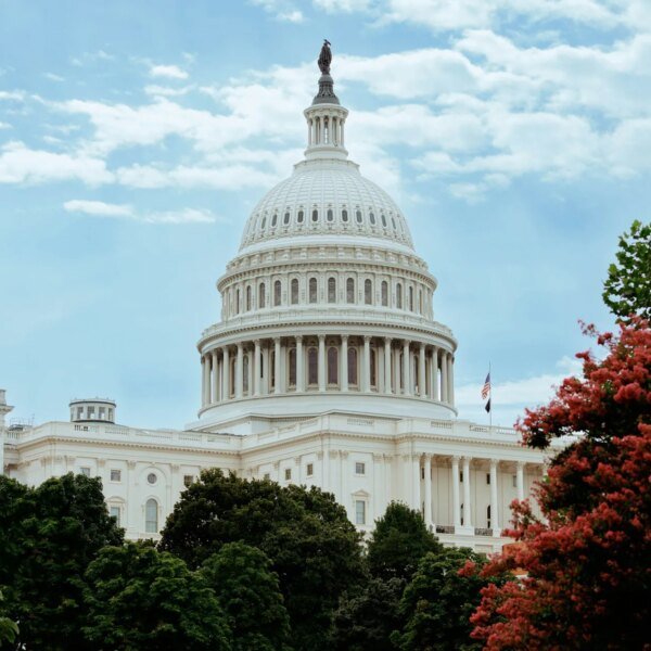 Time For CLARITY: 200 Crypto Groups Push For Senate Vote