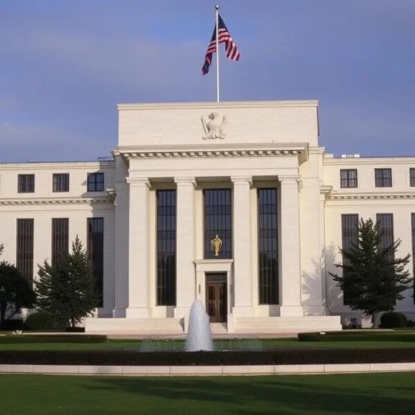 Hawkish Fed Dot Plot Puts Bitcoin Liquidity Setup Back In