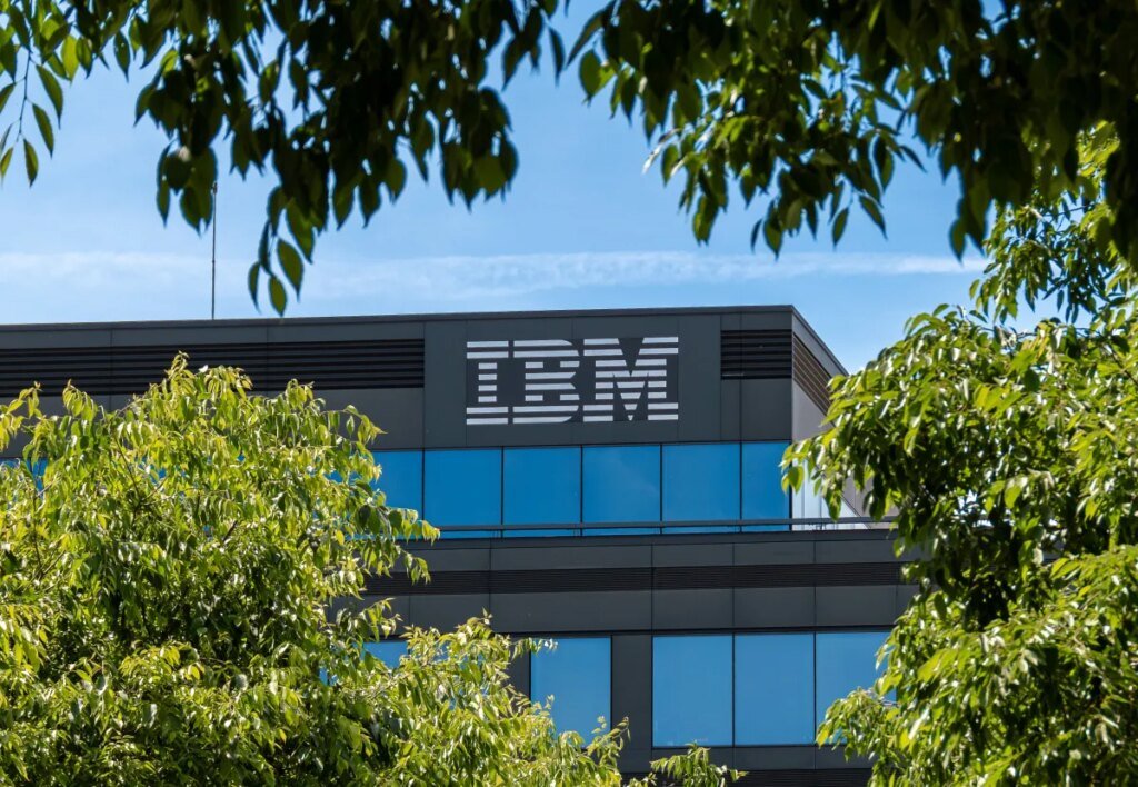 Former cyber government turned whistleblower accuses IBM of overlaying up a number of knowledge breaches