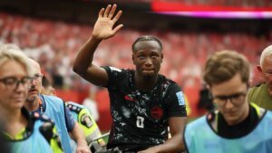 Ismaël Koné suffers horrifying leg damage in Canada’s 6-0 World Cup win